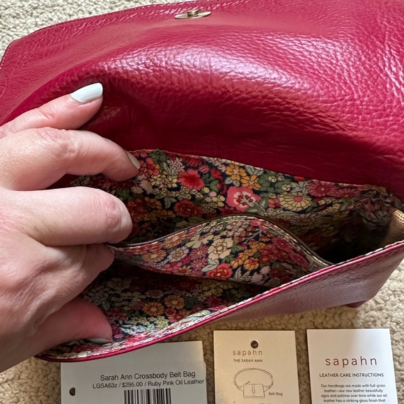 Sapahn - Sarah Ann Crossbody Belt Bag - Picture 7 of 11